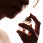 Где купить элитную парфюмерию: онлайн-продажи