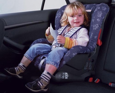 Как перевозить ребенка в машине