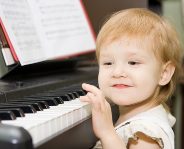 С какого возраста ребенка лучше отдавать в музыкальную школу? 
