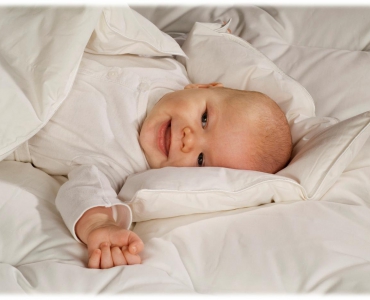 Какое одеяло лучше для новорожденного?